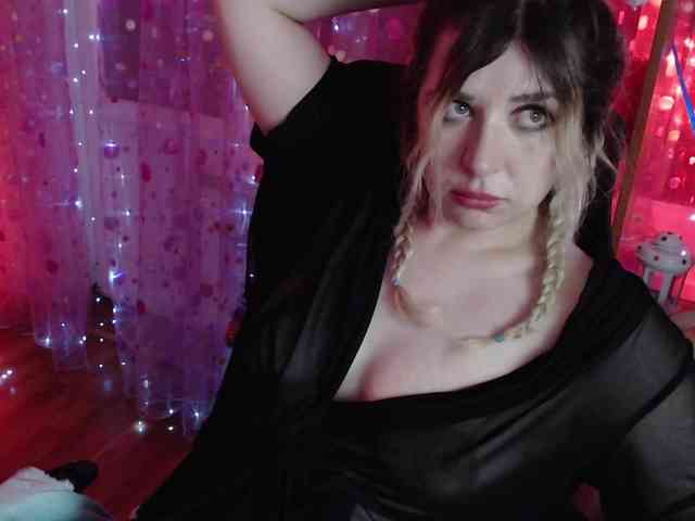 Liliya010 webcam