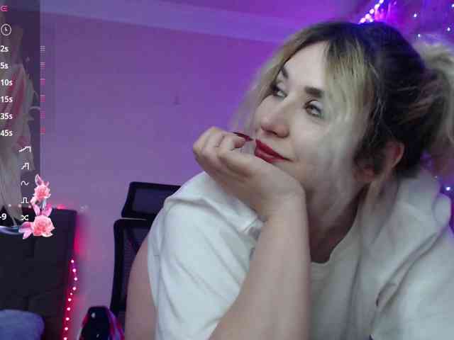 Liliya010 webcam