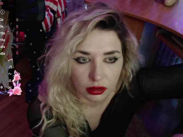 Liliya010 webcam