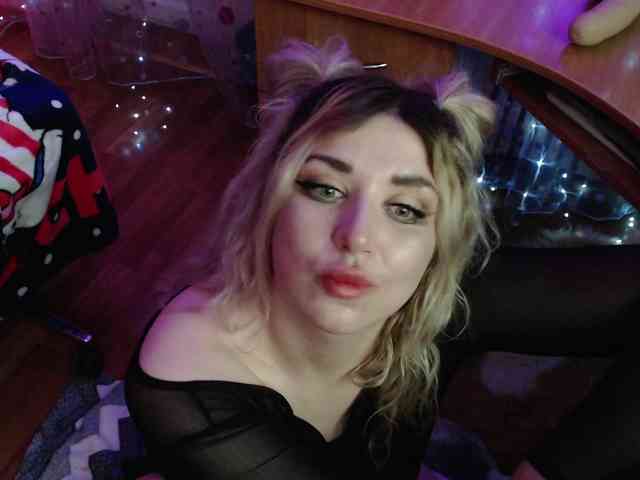 Liliya010 webcam