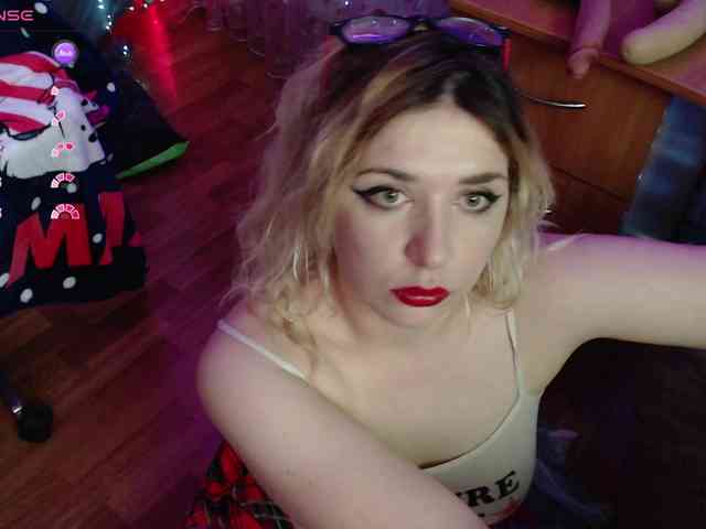 Liliya010 webcam