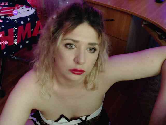 Liliya010 webcam