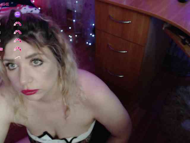 Liliya010 webcam