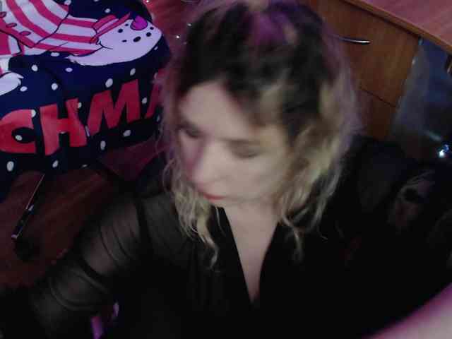 Liliya010 webcam