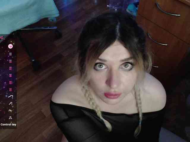 Liliya010 webcam