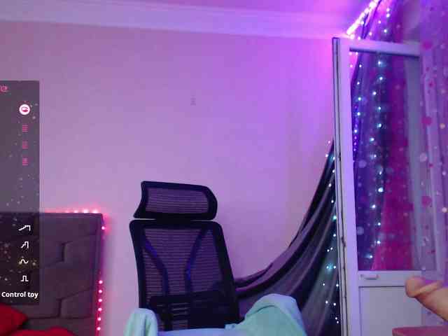 Liliya010 webcam