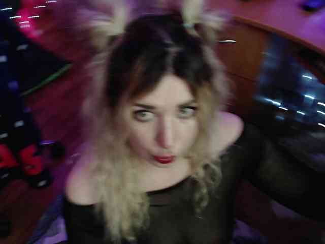 Liliya010 webcam