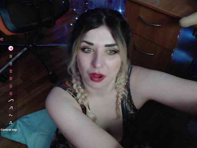 Liliya010 webcam
