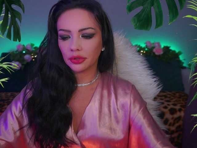 LADYCharmer live cam on BongaCams
