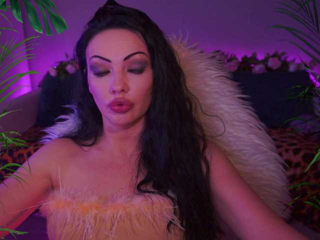 LADYCharmer live webcam show
