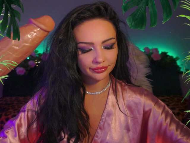 LADYCharmer live cam on BongaCams