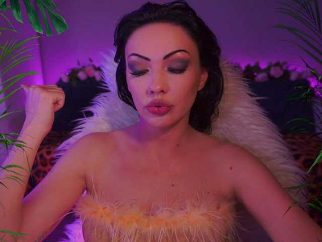 LADYCharmer live webcam show