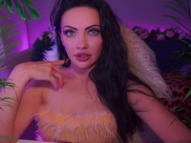 LADYCharmer live webcam show