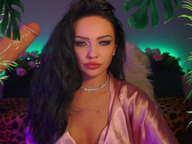 LADYCharmer live cam on BongaCams