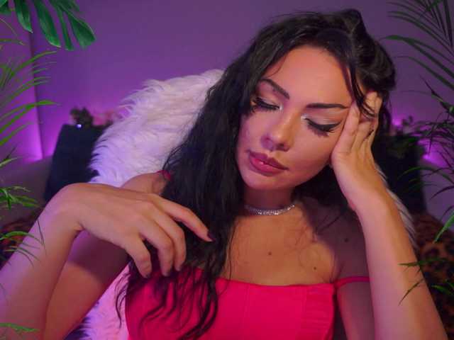 LADYCharmer live cam on BongaCams