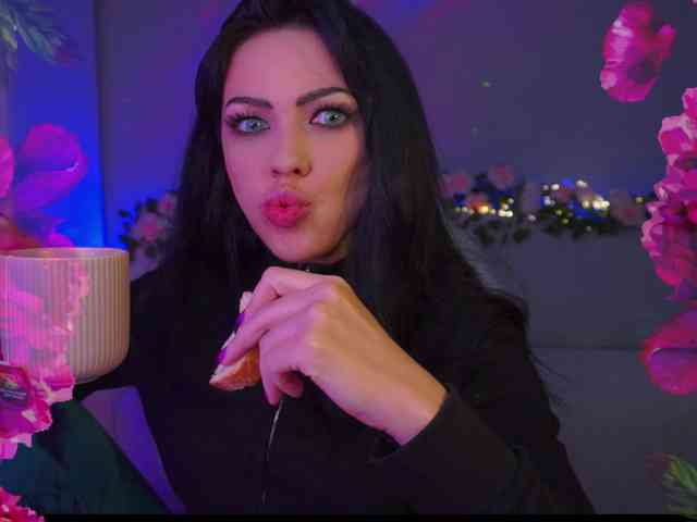 Miss_CHARMER webcam