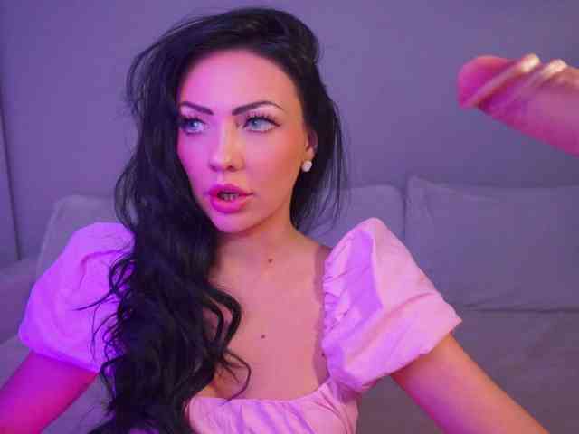 Miss_CHARMER webcam
