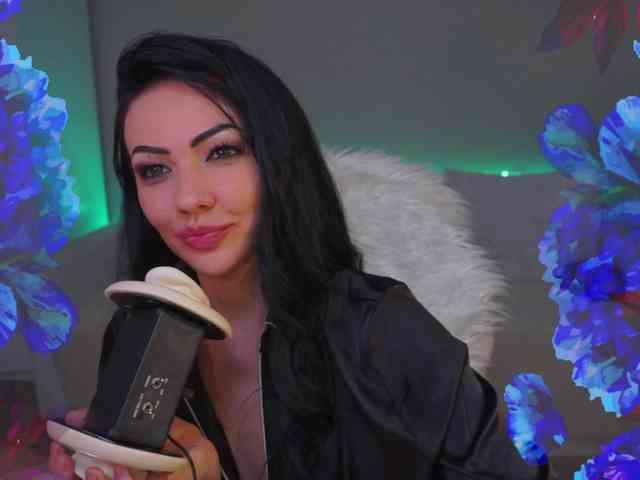 Miss_CHARMER webcam