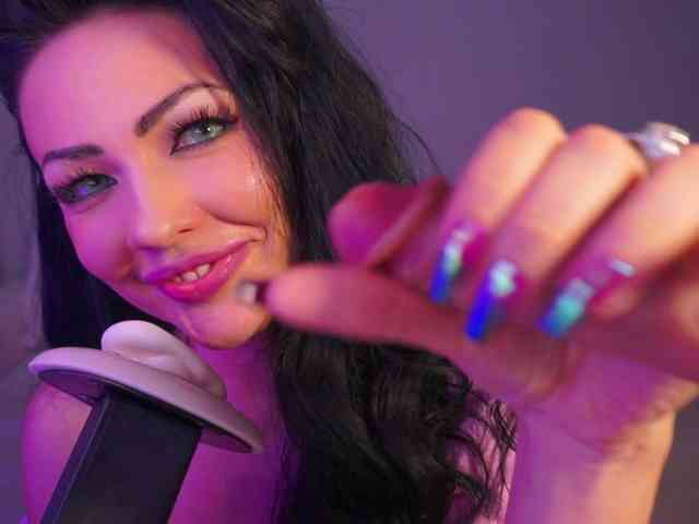 Miss_CHARMER webcam