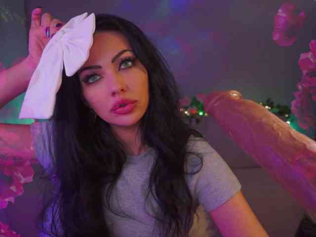 Miss_CHARMER webcam