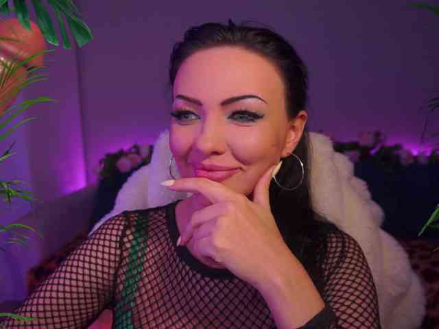 Miss_CHARMER webcam