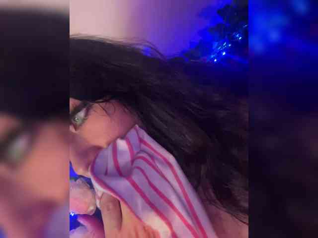 Miss_CHARMER webcam