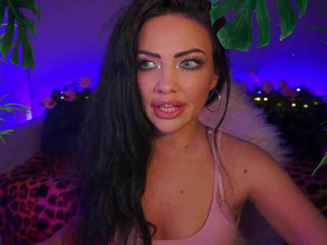 Miss_CHARMER webcam