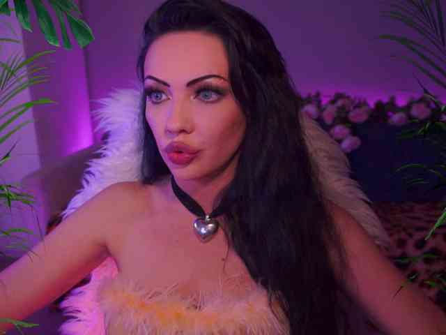 Miss_CHARMER webcam