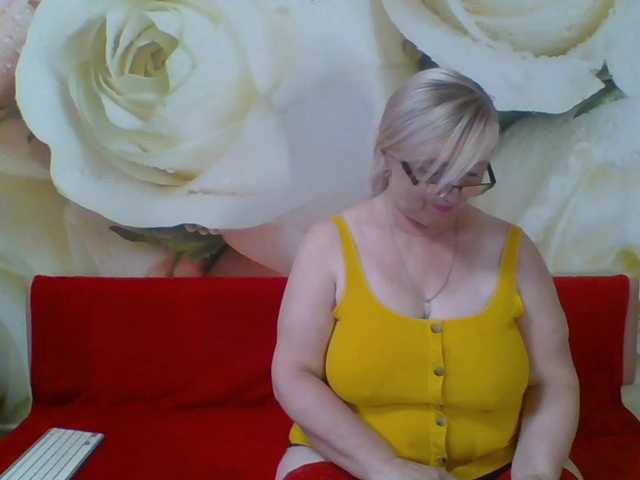 yakameliya live webcam show