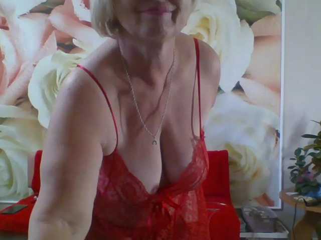 yakameliya live cam on BongaCams