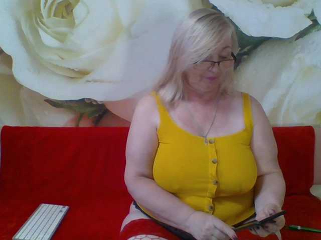 yakameliya live webcam show