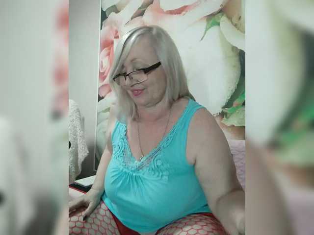 yakameliya live cam on BongaCams