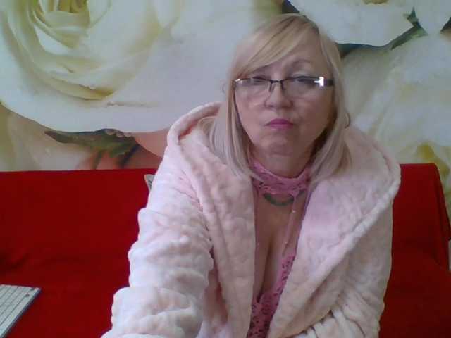 yakameliya live sex show