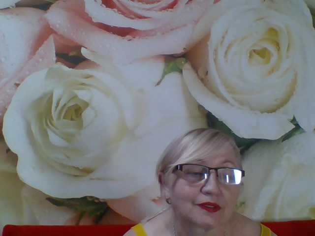 yakameliya live cam on BongaCams