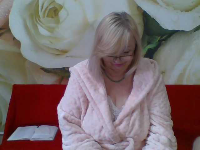 yakameliya's BongaCams show and profile