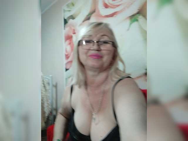 yakameliya live webcam show