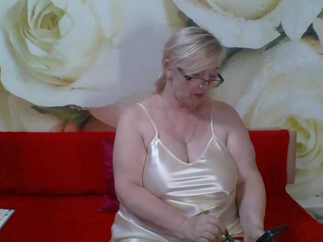 yakameliya live webcam show