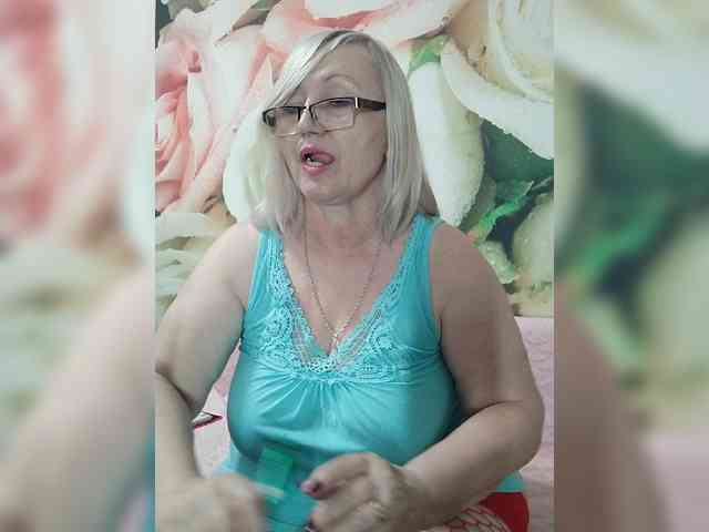 yakameliya Sex Cam Show