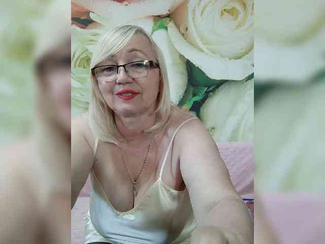 yakameliya Sex Cam Show