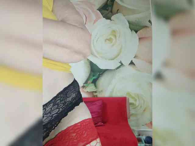 yakameliya Live Webcam on BongaCams