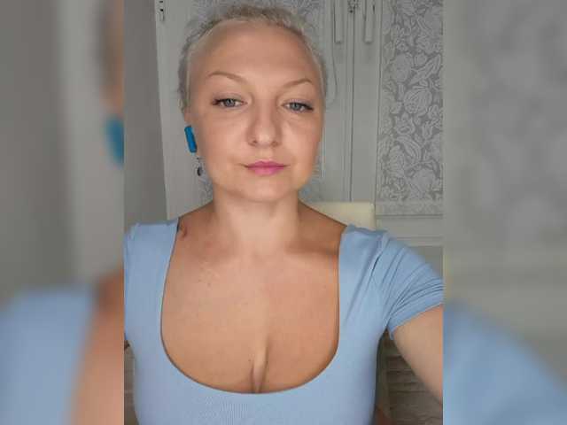 Anesteishen live webcam show