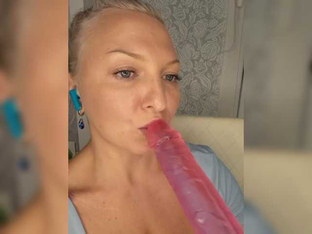 Anesteishen live webcam show
