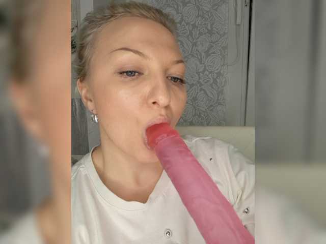 Anesteishen live cam on BongaCams