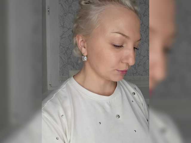 Anesteishen live cam on BongaCams