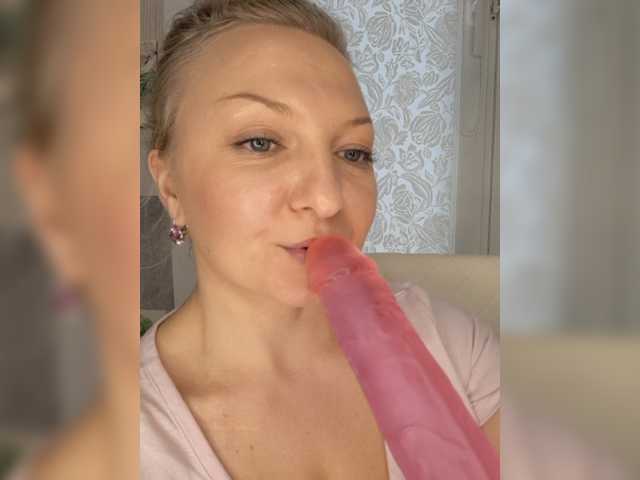 Anesteishen live cam on BongaCams