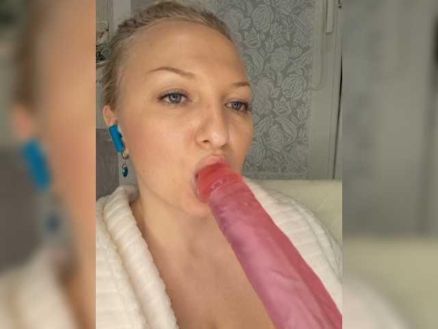 Anesteishen live cam on BongaCams