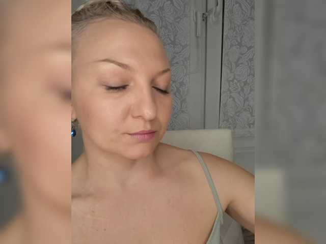 Anesteishen live cam on BongaCams