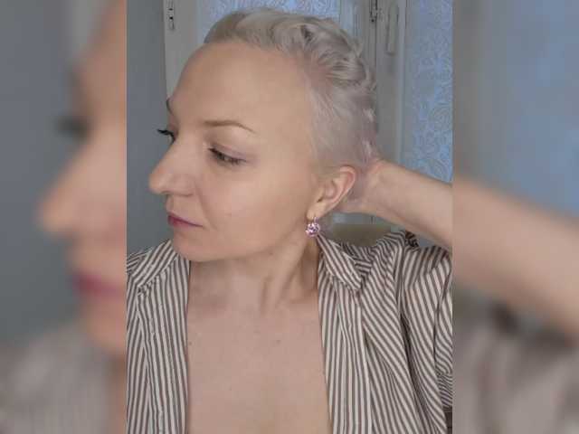 Anesteishen live cam on BongaCams