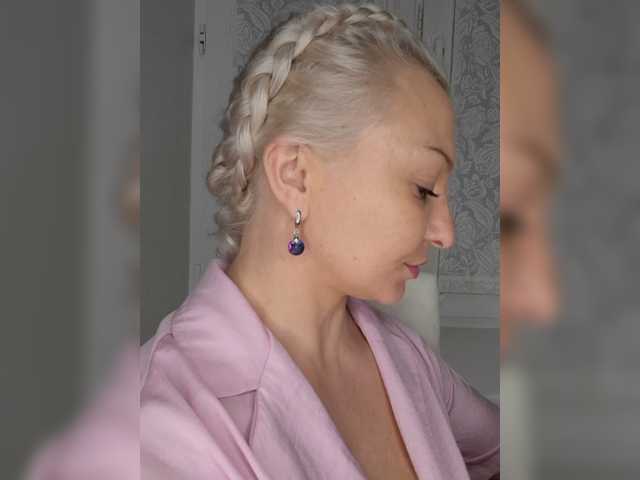 Anesteishen live cam on BongaCams