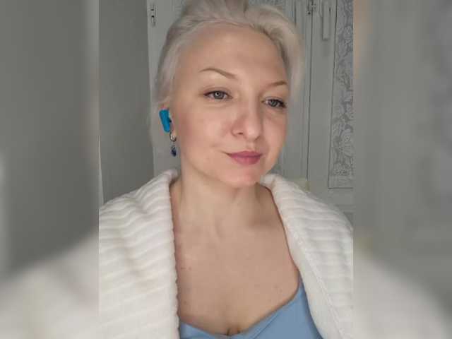 Anesteishen's BongaCams show and profile